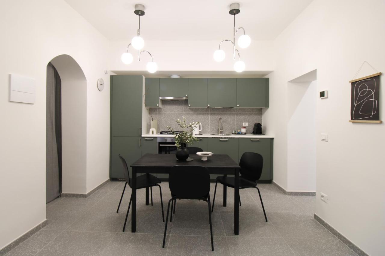 Room 47 Temporary Home 蒂沃利 外观 照片